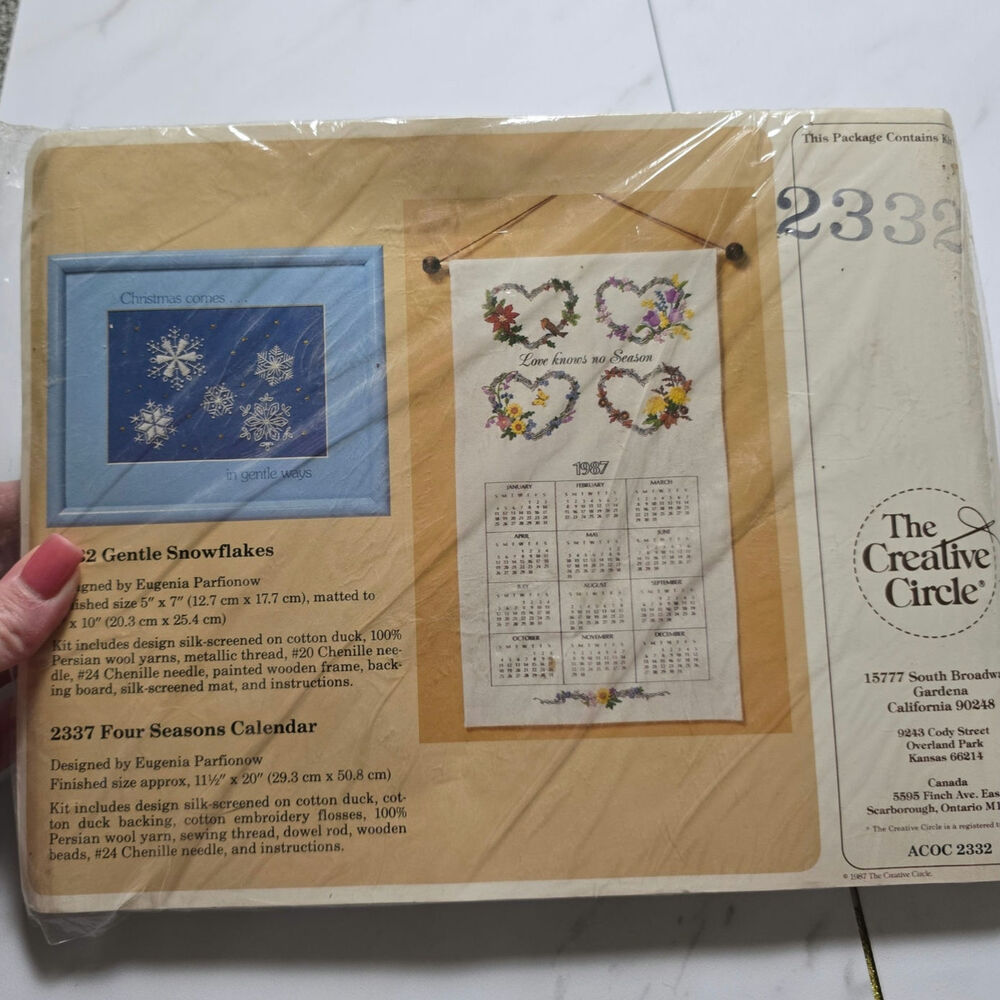 1986 The Creative Circle Christmas Snowflakes Embroidery Kit W/ Mat & Frame NOS